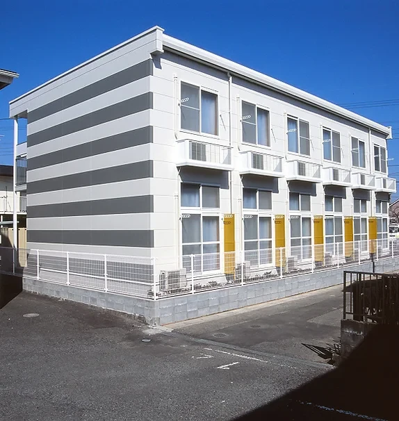 レオパレスウィング