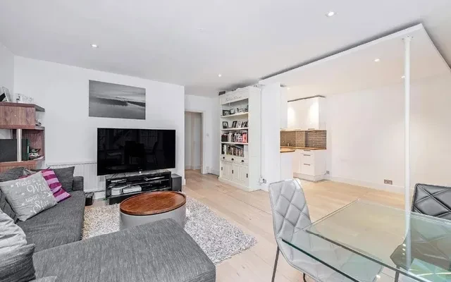 LH-Gloucester Terrace - London student accommodation