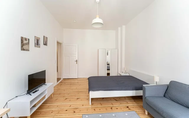 Studio Apartment 1