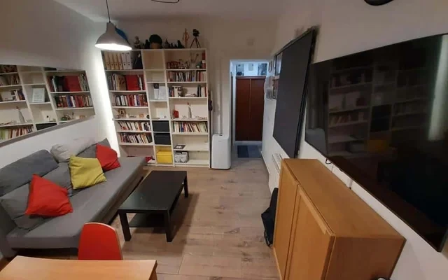 Apartamento en calle Relatroes en Madrid 3