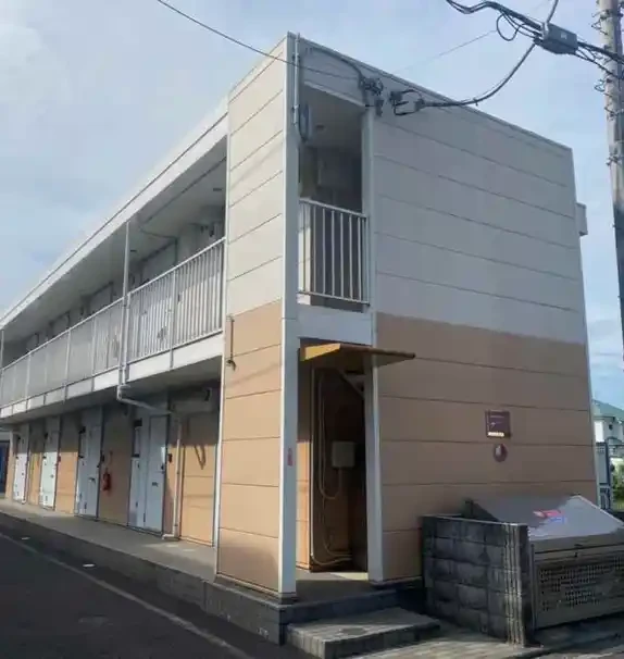 レオパレス雷塚