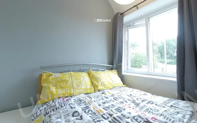 Entire Place·4B3B···144 Sutton Passeys Crescent 0