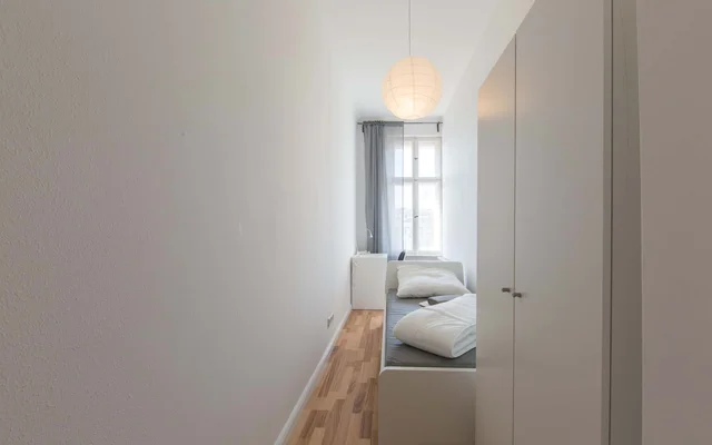 Wisbyer Str. 71 -  VH 4. OG links (Pyur) - 1007 1