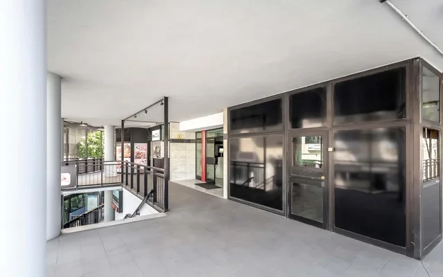 Apartment in Calle de Jacometrezo, Madrid for 135 m² with 2 bedrooms 3