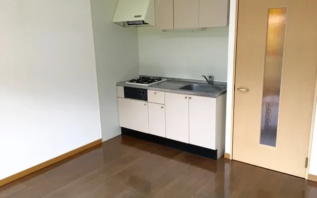 レオパレス神山 4
