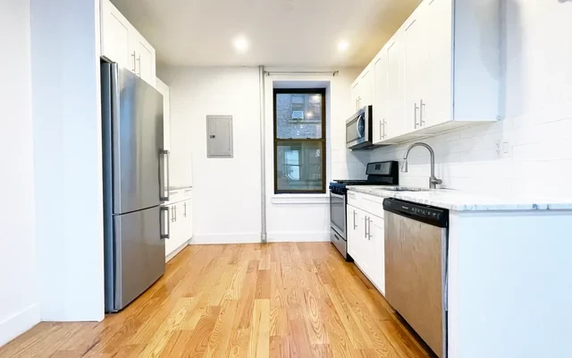 684 Riverside Drive 4