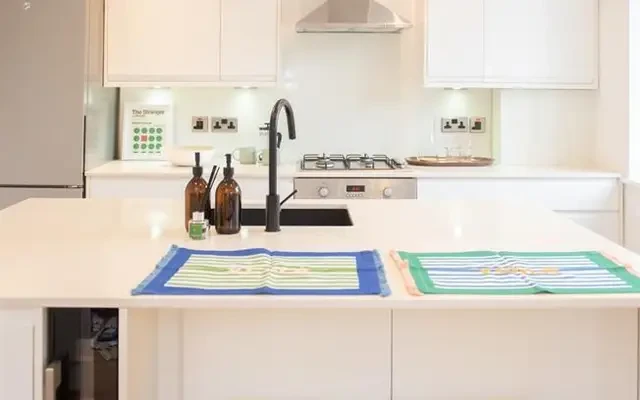Westcombe Park Road, London, SE3 7RZ 2