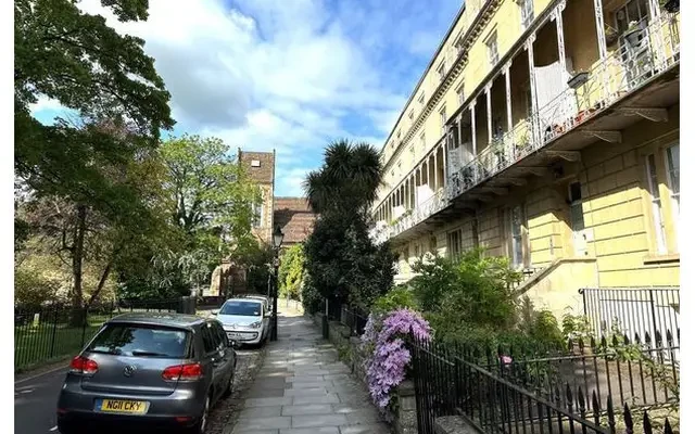 Oakfield Road- Clifton, United Kingdom 3