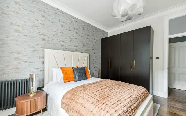 Ridgmount Gardens, London, WC1E 7AU 4