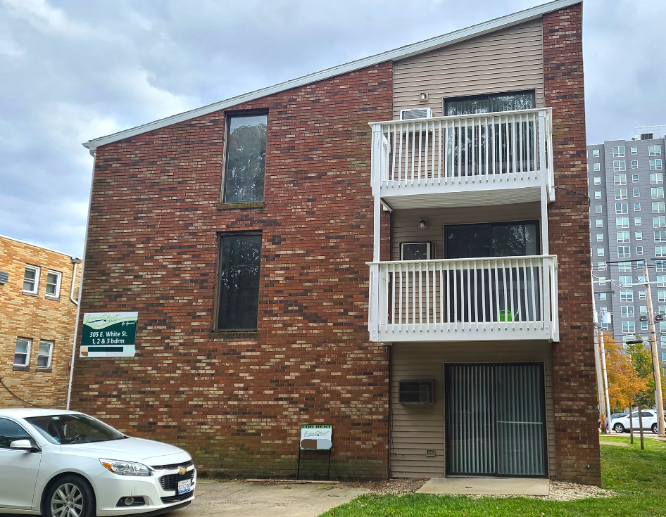 305 E. White St Champaign IL