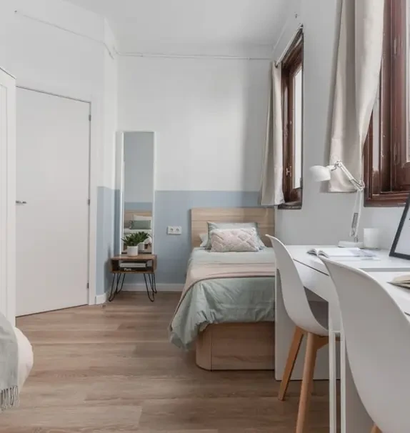 Nice shared room in Callao