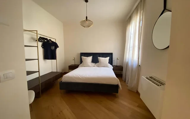 Via degli Orefici 4