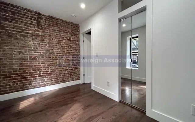 4 Saint Nicholas Terrace 2