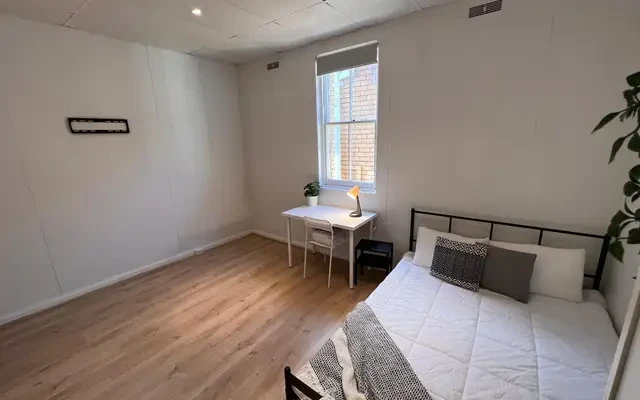 33 George St 0