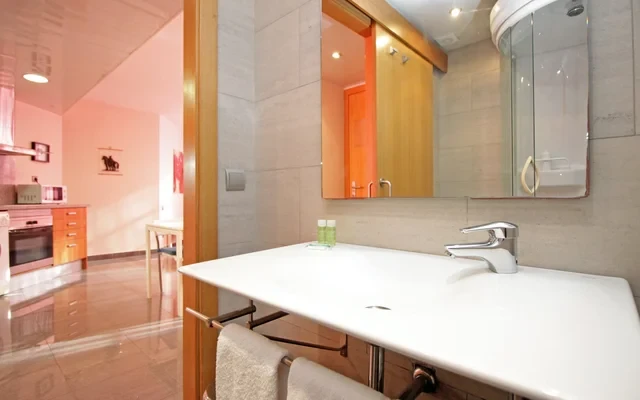 Carrer de Torres i Amat 1 3