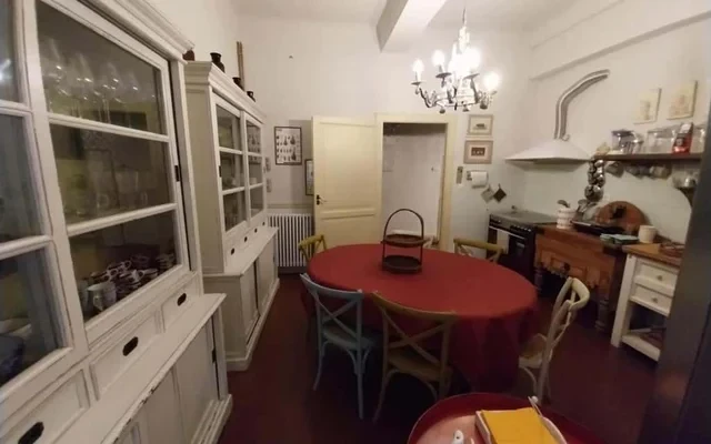 Appartamento in Via Guinigi, Lucca di 270 m² con 3 camere 4