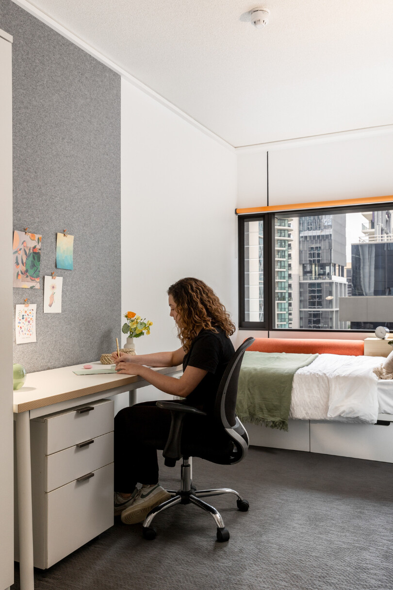 Single Bedroom – share bathroom