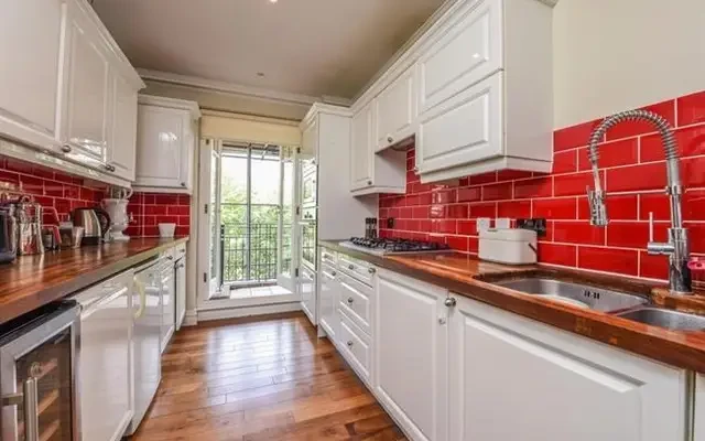 Clevedon Road, Twickenham, TW1 2TU 1