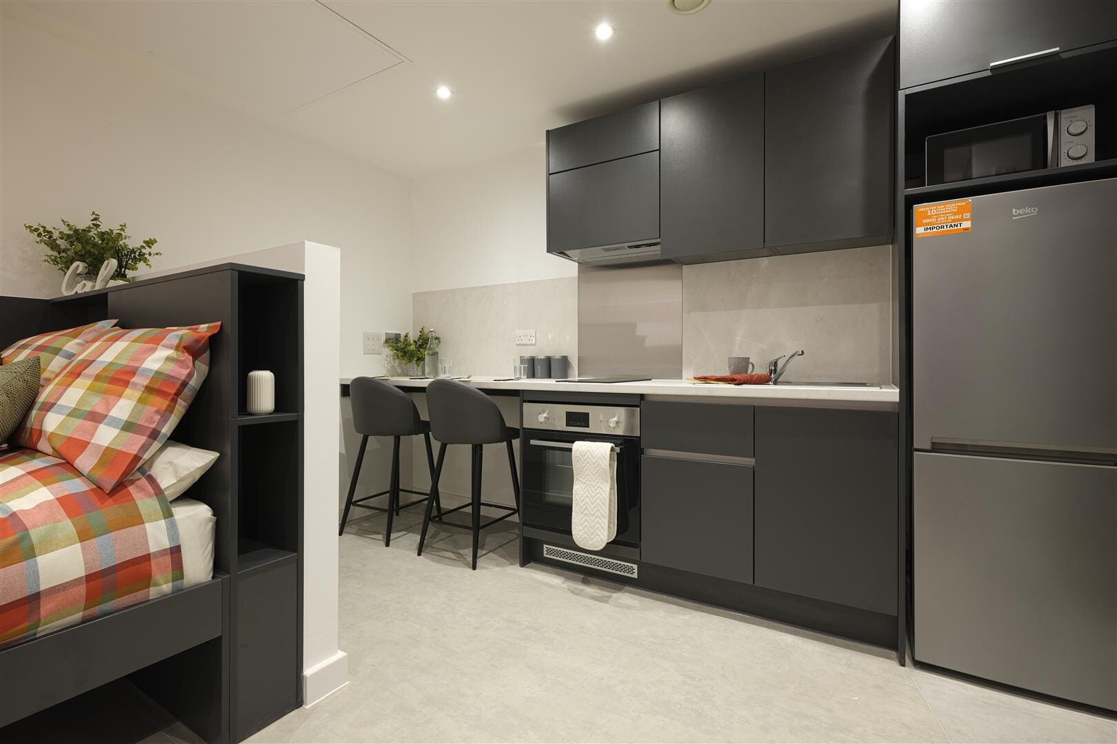 Freeman - Studio Style L05