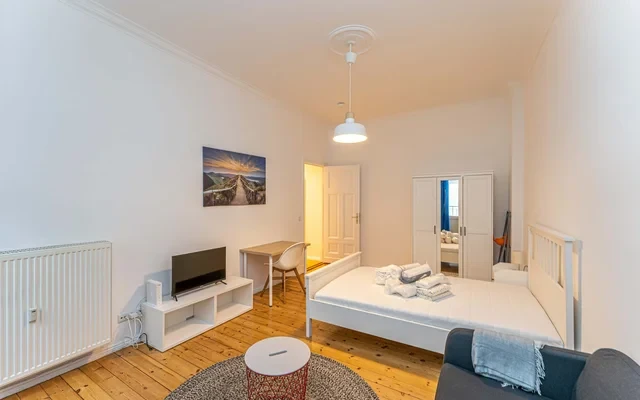 Studio Apartment 2