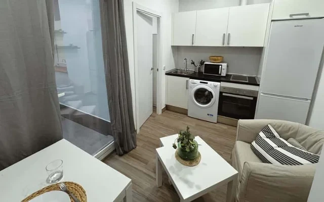 Paseo de las Delicias, 117. Bajo II 0