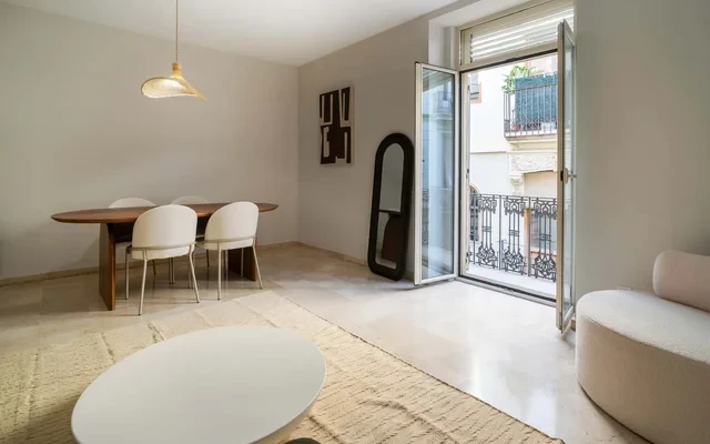 Apartamento en Carrer de la Llanterna, Valencia para 135 m² con 2 dormitorios y oficina 0