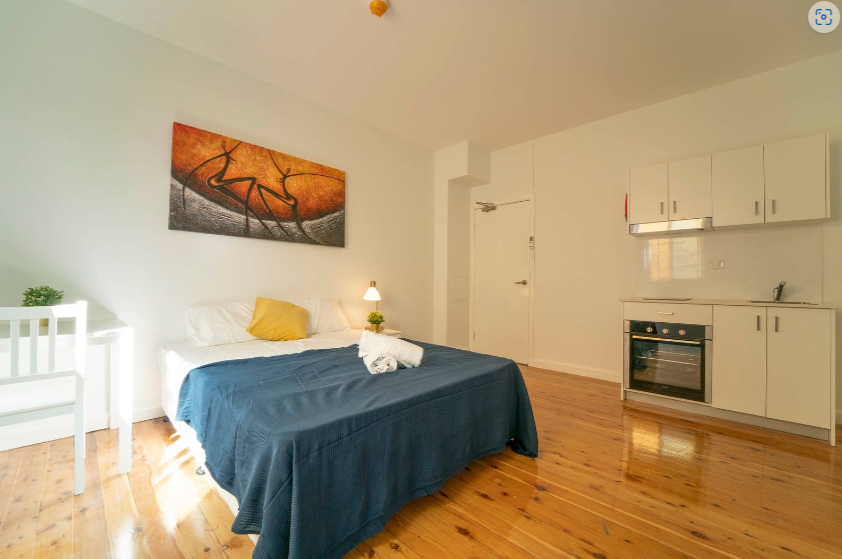 14 Holt Stanmore