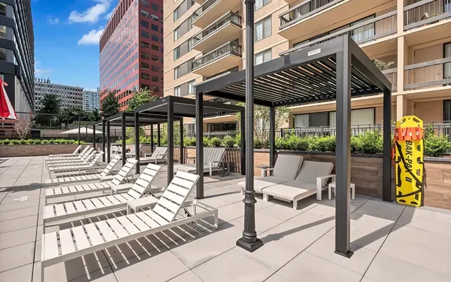 Crystal Square 4