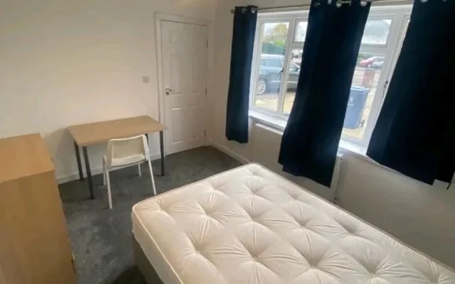 30 Weldon Road, OX3 0 HP 4