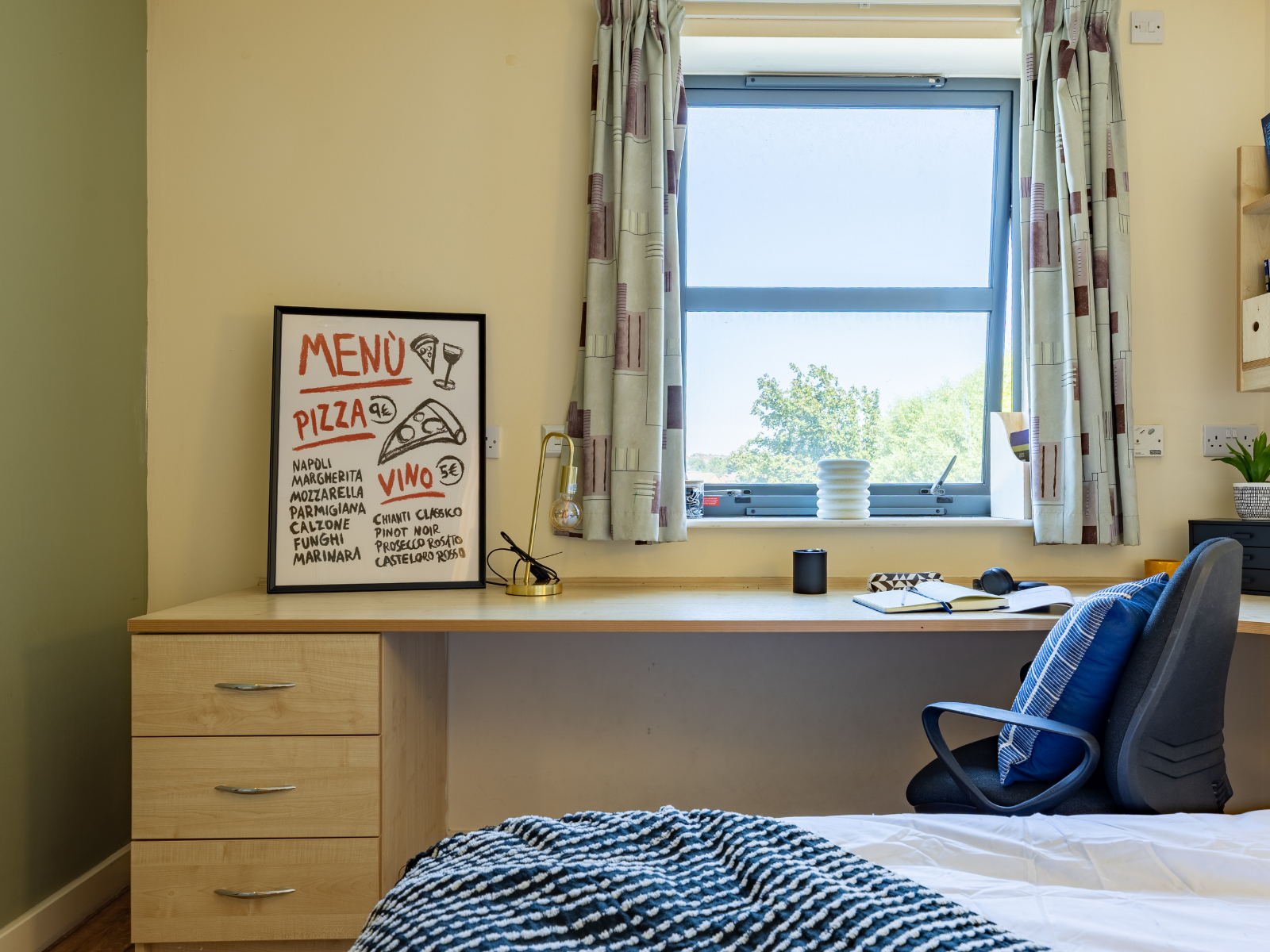 uhomes.com | Student Accommodation, Housing, Flats, Apartments for Rent
