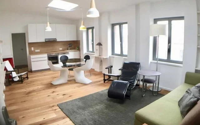 Roma 2: Wunderschoene Wohnung im ruhigen Seitenflugel in Berlin, Naehe Alexanderplatz 3