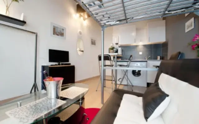 studio in 5e   Pantheon   Quartier Latin 4