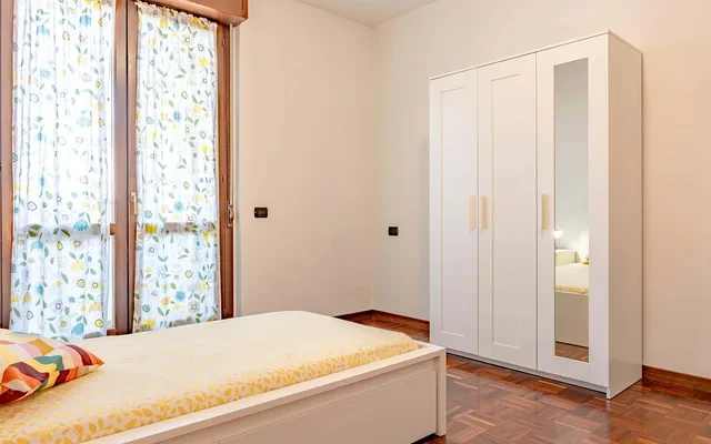 VIA ORNATO 110 A <br> PRIVATE ROOM S1 1