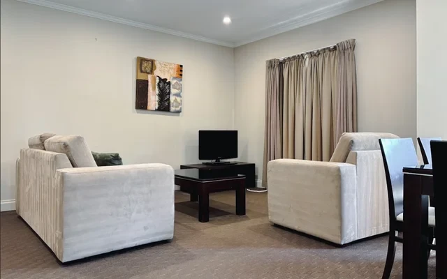 88 Frome Street 4