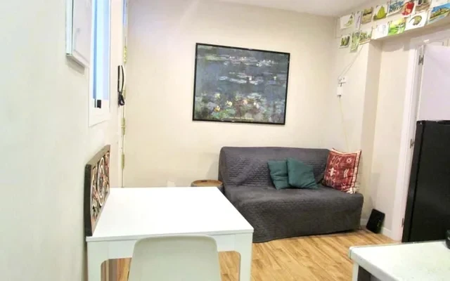 CONVENIENTE PISO EN CHAMBERI 2
