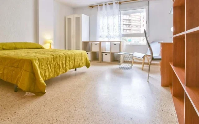 Piso de 4 habitaciones en El Pla Del Real 1