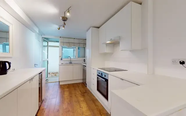 Finborough Road, Chelsea - ロンドンの学生向け宿泊施設 - 3 Bed 2 Bath, Flat 11, 62