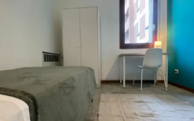 Single bedroom close to the university district - Bologna student accommodation