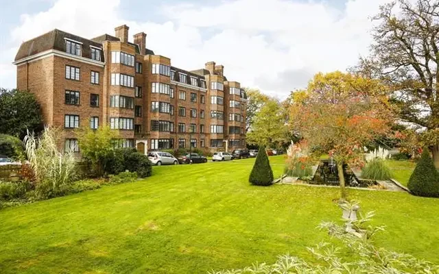 Manor Fields, London, SW15 3LP 0