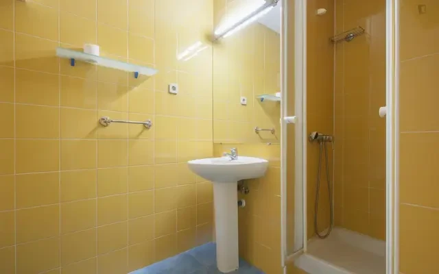 Single bedroom, in student residence ins Lista 3