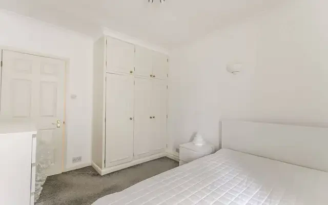 LH-Queen's Gate Terrace 3