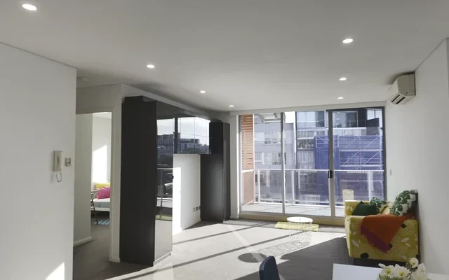 5 Rothschild Ave 4