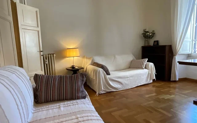 Apartment in Via di Sant'Andrea delle Fratte, Roma for 60 m² with 1 bedrooms 3
