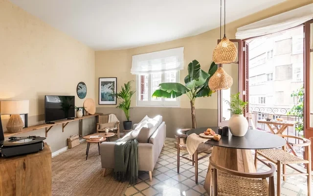 Tomini - 2 bedrooms in Eixample Esquerra 0