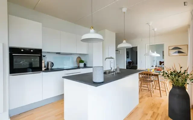 apartment near Teglholmsgade 4