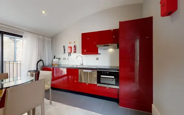 Brompton Road 4589# 3
