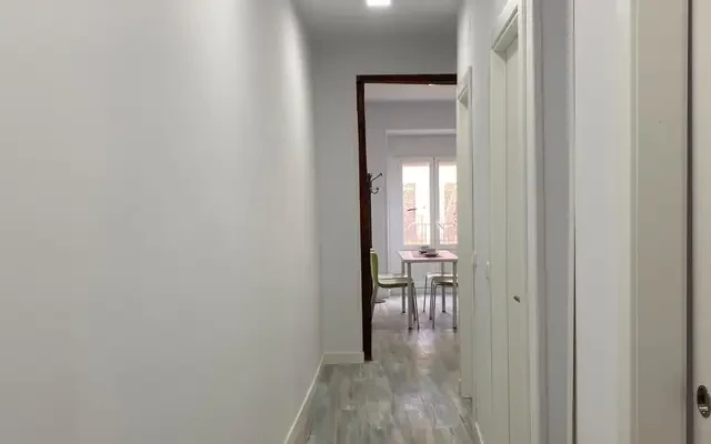 Beautiful 2-bedroom apartment in trendy Lavapiés-Embajadores 3