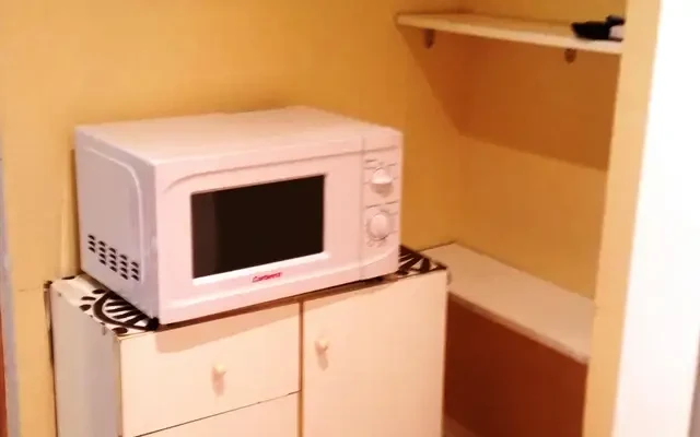 studio in L'Hospitalet de Llobregat (L'Hospitalet de Llobregat) 1