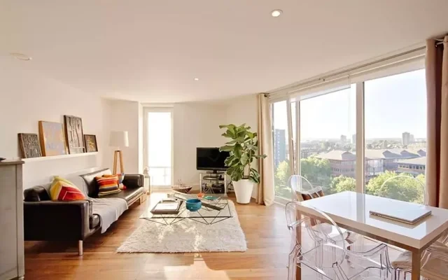 4 Salamanca Place, Nine elms, London 3