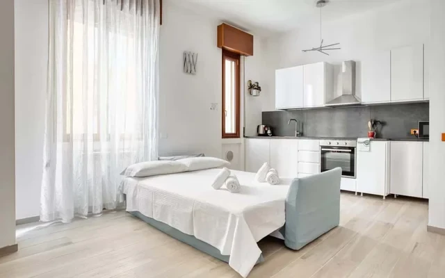 Apartment in Alzaia Naviglio Pavese 2